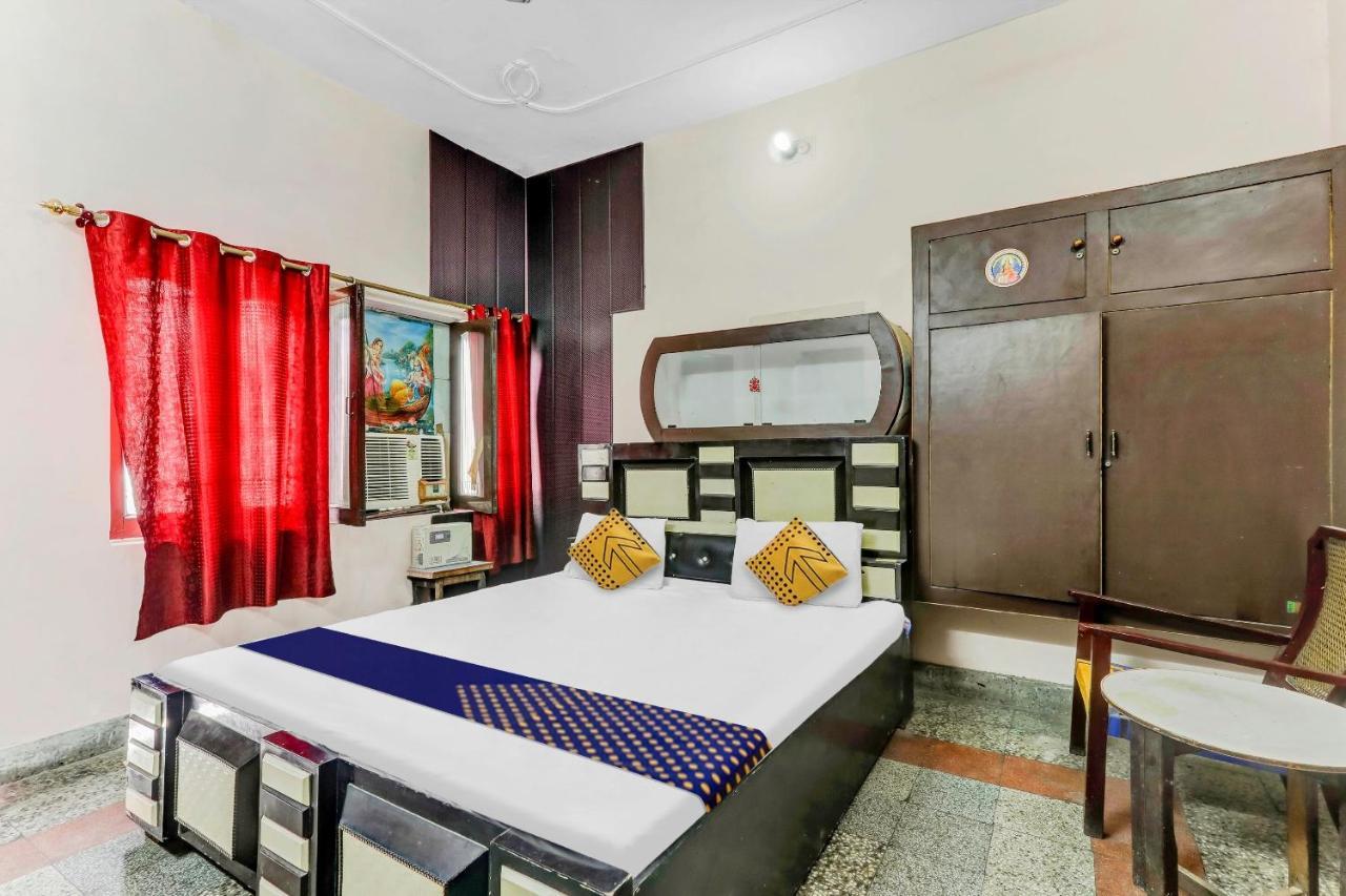 Spot On 81122 Saket Honest Hotel Ayodhya Zewnętrze zdjęcie
